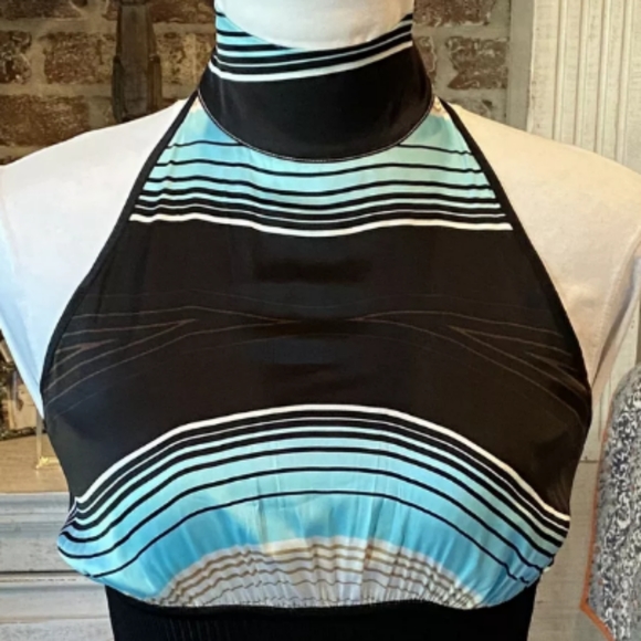 NEW🏷️BEBE HALTER TOP S - Picture 2 of 7